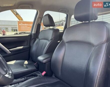 Субару Форестер 2015 в Киеве на Automoto.ua Синий Субару Форестер, объемом двигателя 2.5 л и пробегом 168 тыс. км за 15700 $, фото 10 на Automoto.ua