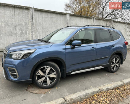 Синий Субару Форестер, объемом двигателя 2.5 л и пробегом 111 тыс. км за 27500 $, фото 2 на Automoto.ua