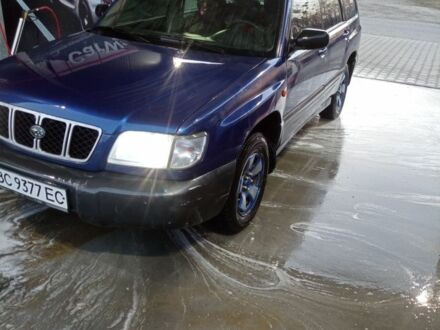 Синій Субару Forester, об'ємом двигуна 2 л та пробігом 350 тис. км за 4000 $, фото 1 на Automoto.ua