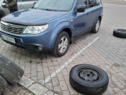 Синій Субару Forester, об'ємом двигуна 2 л та пробігом 299 тис. км за 6700 $, фото 1 на Automoto.ua