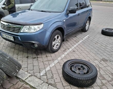 Синий Субару Форестер, объемом двигателя 2 л и пробегом 299 тыс. км за 6700 $, фото 1 на Automoto.ua