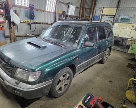 Зеленый Субару Форестер, объемом двигателя 2 л и пробегом 290 тыс. км за 3500 $, фото 1 на Automoto.ua