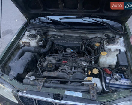 Зеленый Субару Форестер, объемом двигателя 2.5 л и пробегом 250 тыс. км за 4000 $, фото 7 на Automoto.ua