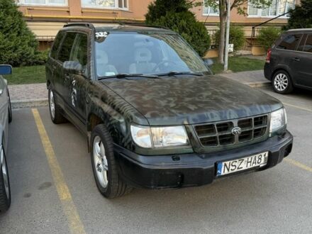 Зелений Субару Forester, об'ємом двигуна 2 л та пробігом 165 тис. км за 1800 $, фото 1 на Automoto.ua