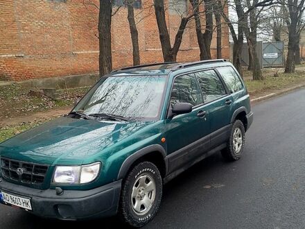 Зелений Субару Forester, об'ємом двигуна 2 л та пробігом 300 тис. км за 4450 $, фото 1 на Automoto.ua