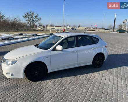 Белый Субару Импреза, объемом двигателя 1.5 л и пробегом 130 тыс. км за 6530 $, фото 4 на Automoto.ua