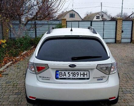 Белый Субару Импреза, объемом двигателя 2 л и пробегом 240 тыс. км за 9999 $, фото 2 на Automoto.ua