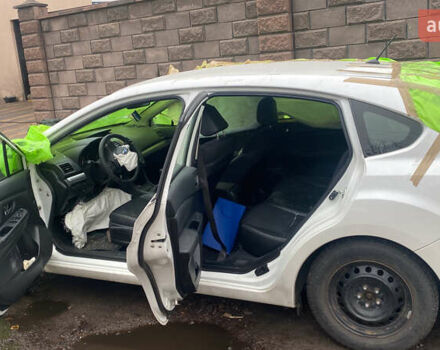 Белый Субару Импреза, объемом двигателя 1.6 л и пробегом 105 тыс. км за 1050 $, фото 4 на Automoto.ua