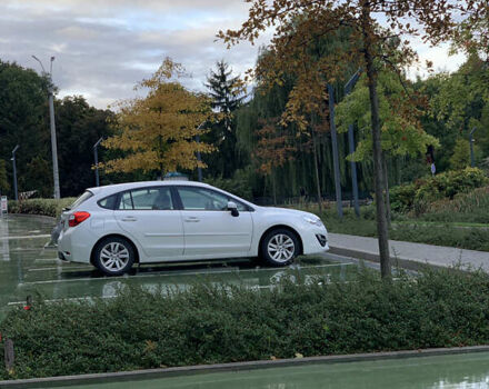 Білий Субару Імпреза, об'ємом двигуна 2 л та пробігом 181 тис. км за 12000 $, фото 2 на Automoto.ua