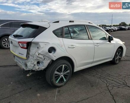 Белый Субару Импреза, объемом двигателя 2 л и пробегом 112 тыс. км за 2300 $, фото 2 на Automoto.ua