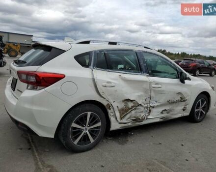 Белый Субару Импреза, объемом двигателя 2 л и пробегом 51 тыс. км за 2700 $, фото 2 на Automoto.ua