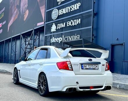 Белый Субару Импреза, объемом двигателя 2.5 л и пробегом 142 тыс. км за 16000 $, фото 4 на Automoto.ua