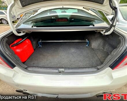 Белый Субару Импреза, объемом двигателя 2.5 л и пробегом 142 тыс. км за 16000 $, фото 9 на Automoto.ua