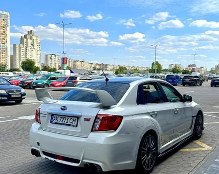 Белый Субару Импреза, объемом двигателя 2.5 л и пробегом 142 тыс. км за 16000 $, фото 3 на Automoto.ua