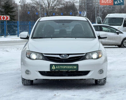Белый Субару Импреза, объемом двигателя 2 л и пробегом 150 тыс. км за 6900 $, фото 1 на Automoto.ua