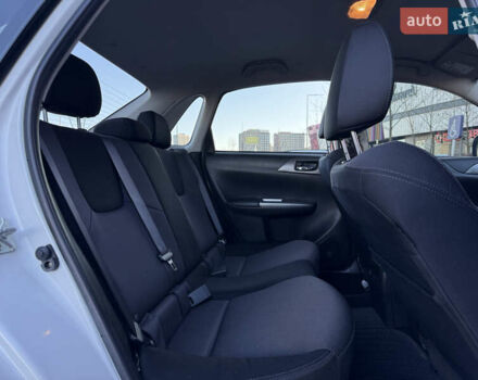 Белый Субару Импреза, объемом двигателя 1.99 л и пробегом 150 тыс. км за 8700 $, фото 34 на Automoto.ua