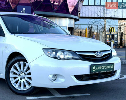 Белый Субару Импреза, объемом двигателя 1.99 л и пробегом 150 тыс. км за 8700 $, фото 4 на Automoto.ua