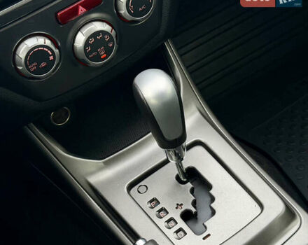 Белый Субару Импреза, объемом двигателя 2 л и пробегом 150 тыс. км за 6900 $, фото 18 на Automoto.ua