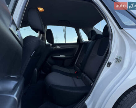 Белый Субару Импреза, объемом двигателя 1.99 л и пробегом 150 тыс. км за 8700 $, фото 31 на Automoto.ua