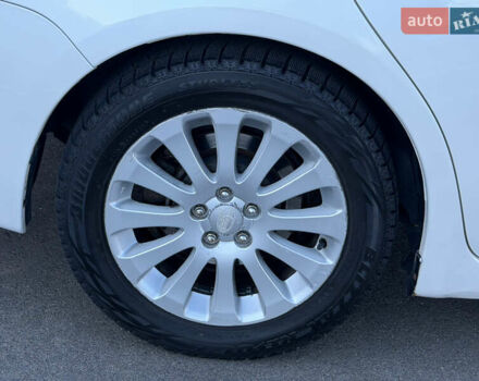 Белый Субару Импреза, объемом двигателя 1.99 л и пробегом 150 тыс. км за 8700 $, фото 3 на Automoto.ua