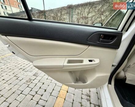 Белый Субару Импреза, объемом двигателя 2 л и пробегом 157 тыс. км за 7700 $, фото 33 на Automoto.ua