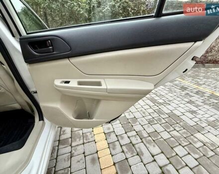 Белый Субару Импреза, объемом двигателя 2 л и пробегом 157 тыс. км за 7700 $, фото 24 на Automoto.ua