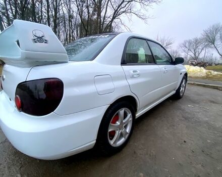 Белый Субару Импреза, объемом двигателя 1.6 л и пробегом 246 тыс. км за 4000 $, фото 1 на Automoto.ua