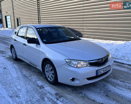 Белый Субару Импреза, объемом двигателя 1.5 л и пробегом 86 тыс. км за 5800 $, фото 1 на Automoto.ua