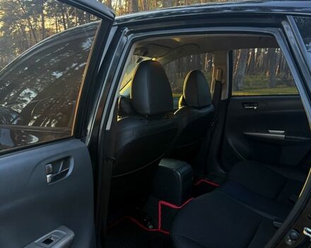 Черный Субару Импреза, объемом двигателя 1.5 л и пробегом 261 тыс. км за 5500 $, фото 6 на Automoto.ua