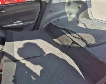 Красный Субару Импреза, объемом двигателя 1.5 л и пробегом 148 тыс. км за 5000 $, фото 5 на Automoto.ua