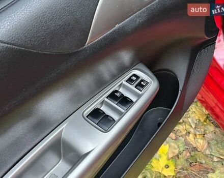 Субару Імпреза 2008 у Києві на Automoto.ua Червоний Субару Імпреза, об'ємом двигуна 2 л та пробігом 322 тис. км за 7490 $, фото 25 на Automoto.ua