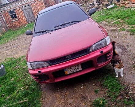 Красный Субару Импреза, объемом двигателя 1.6 л и пробегом 150 тыс. км за 2600 $, фото 1 на Automoto.ua