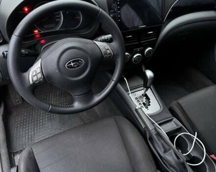 Серый Субару Импреза, объемом двигателя 2 л и пробегом 167 тыс. км за 6000 $, фото 2 на Automoto.ua