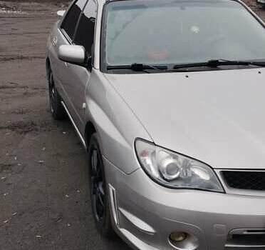 Серый Субару Импреза, объемом двигателя 2 л и пробегом 187 тыс. км за 8000 $, фото 2 на Automoto.ua