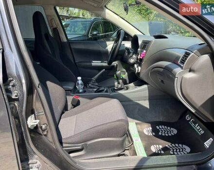 Серый Субару Импреза, объемом двигателя 1.99 л и пробегом 177 тыс. км за 7500 $, фото 5 на Automoto.ua