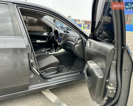 Серый Субару Импреза, объемом двигателя 1.99 л и пробегом 234 тыс. км за 5500 $, фото 9 на Automoto.ua