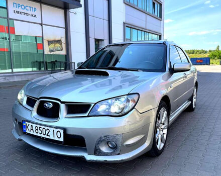 Серый Субару Импреза, объемом двигателя 2.5 л и пробегом 240 тыс. км за 6000 $, фото 1 на Automoto.ua