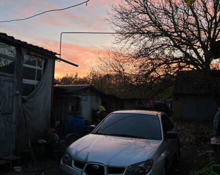 Серый Субару Импреза, объемом двигателя 1.6 л и пробегом 306 тыс. км за 4000 $, фото 1 на Automoto.ua