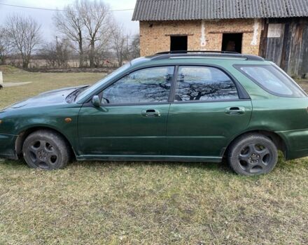 Зеленый Субару Импреза, объемом двигателя 1.6 л и пробегом 186 тыс. км за 2858 $, фото 1 на Automoto.ua