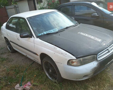 Белый Субару Легаси, объемом двигателя 2.2 л и пробегом 186 тыс. км за 1250 $, фото 1 на Automoto.ua