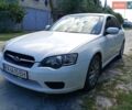 Білий Субару Легасі, об'ємом двигуна 1.99 л та пробігом 330 тис. км за 3500 $, фото 1 на Automoto.ua