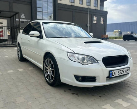 Білий Субару Легасі, об'ємом двигуна 2 л та пробігом 160 тис. км за 6000 $, фото 1 на Automoto.ua
