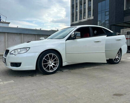 Білий Субару Легасі, об'ємом двигуна 2 л та пробігом 160 тис. км за 6000 $, фото 16 на Automoto.ua