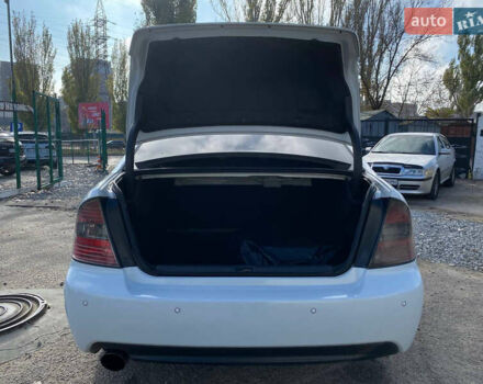 Белый Субару Легаси, объемом двигателя 1.99 л и пробегом 299 тыс. км за 6399 $, фото 13 на Automoto.ua