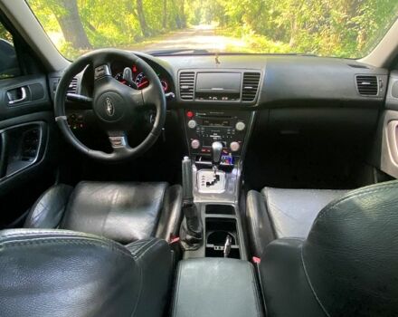 Білий Субару Легасі, об'ємом двигуна 3 л та пробігом 250 тис. км за 5700 $, фото 4 на Automoto.ua