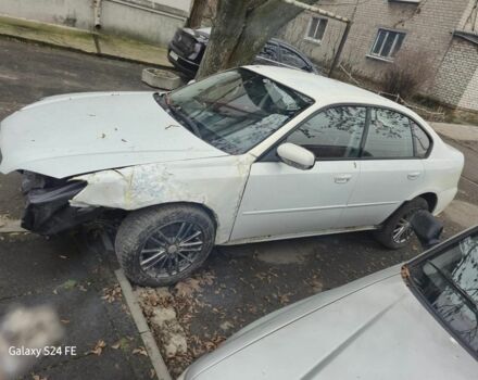 Белый Субару Легаси, объемом двигателя 0 л и пробегом 215 тыс. км за 2500 $, фото 1 на Automoto.ua