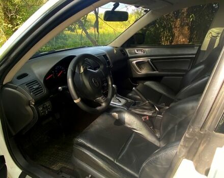 Білий Субару Легасі, об'ємом двигуна 3 л та пробігом 250 тис. км за 5700 $, фото 3 на Automoto.ua