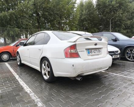 Білий Субару Легасі, об'ємом двигуна 2.5 л та пробігом 155 тис. км за 3900 $, фото 3 на Automoto.ua