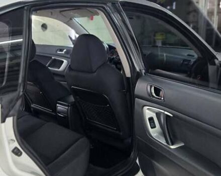 Белый Субару Легаси, объемом двигателя 1.99 л и пробегом 492 тыс. км за 5000 $, фото 8 на Automoto.ua