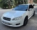 Белый Субару Легаси, объемом двигателя 1.99 л и пробегом 174 тыс. км за 6000 $, фото 1 на Automoto.ua